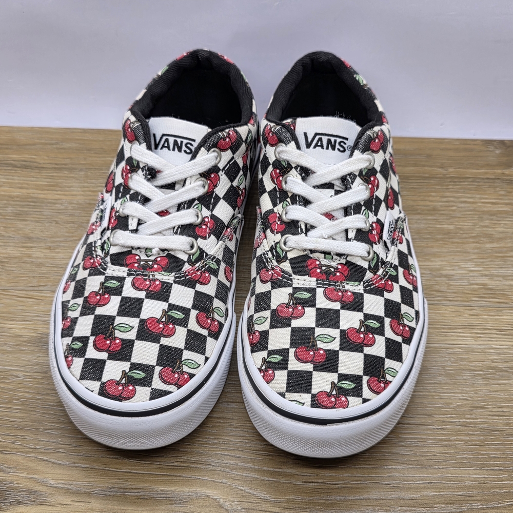 VANS Doheny CHERRY Checker Skate Shoes Sneakers US Missy Size 1 EUC Clean & Cute